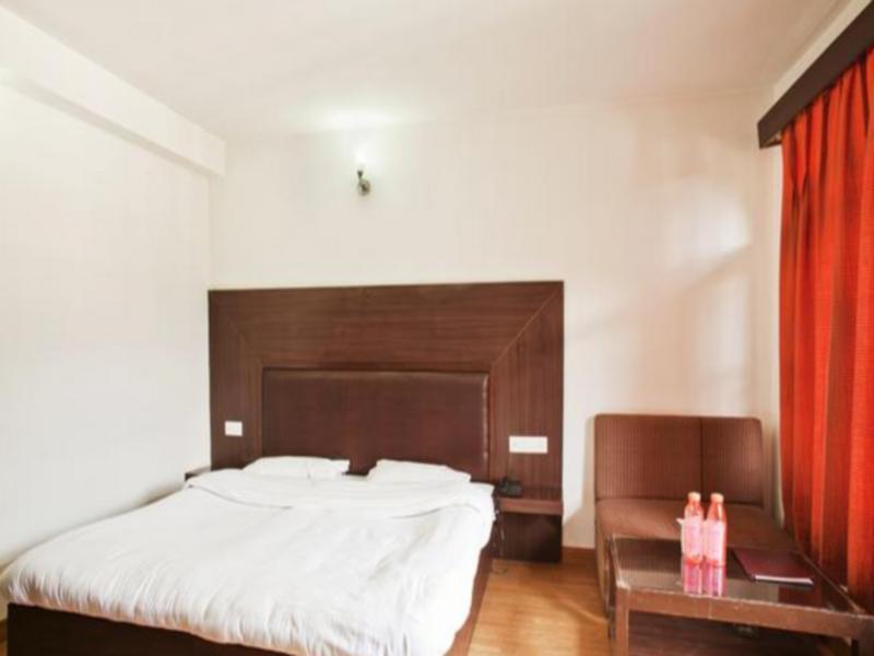 Hotel Greenfields Manāli Exteriör bild